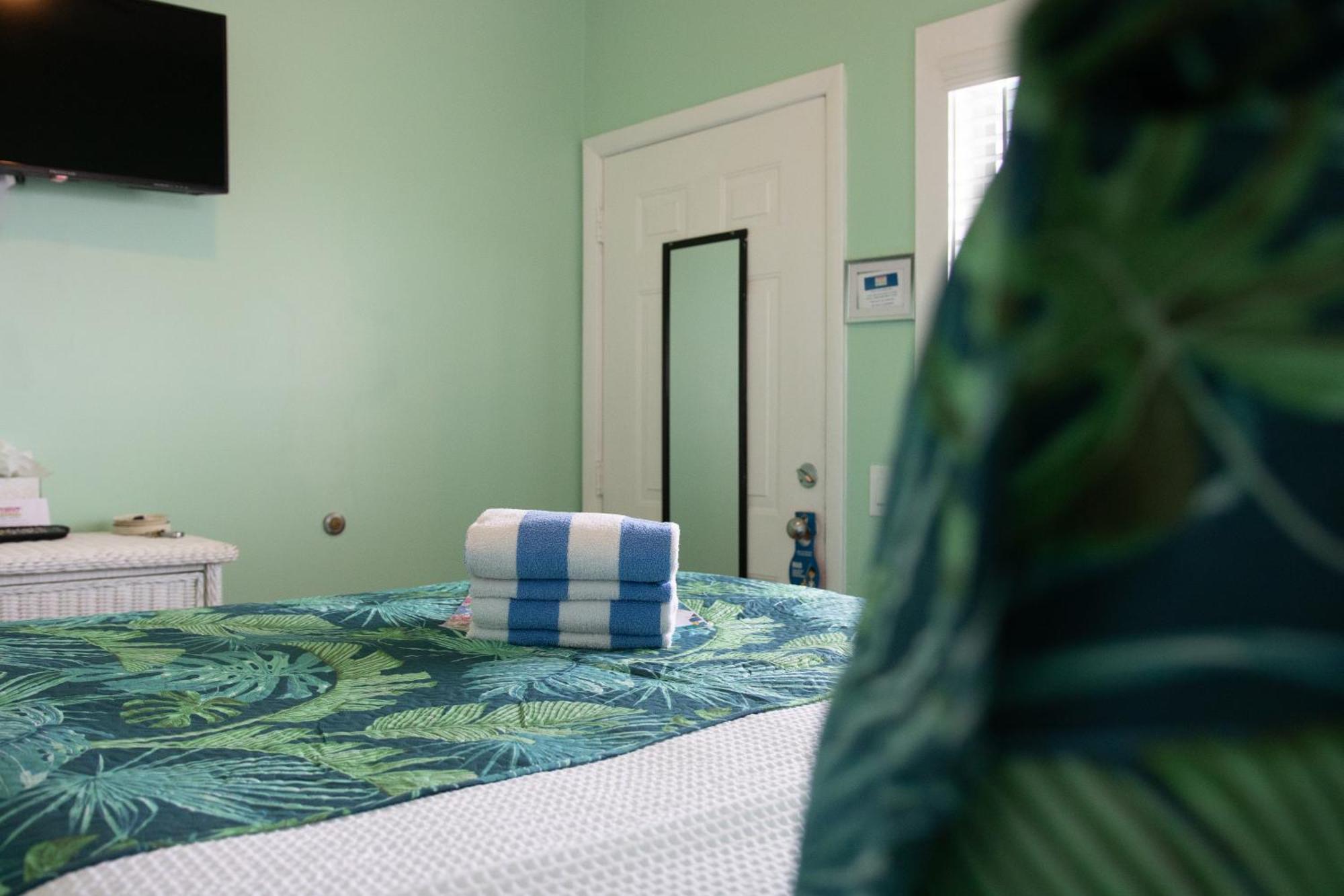 Caribbean House Hotel Key West Ngoại thất bức ảnh